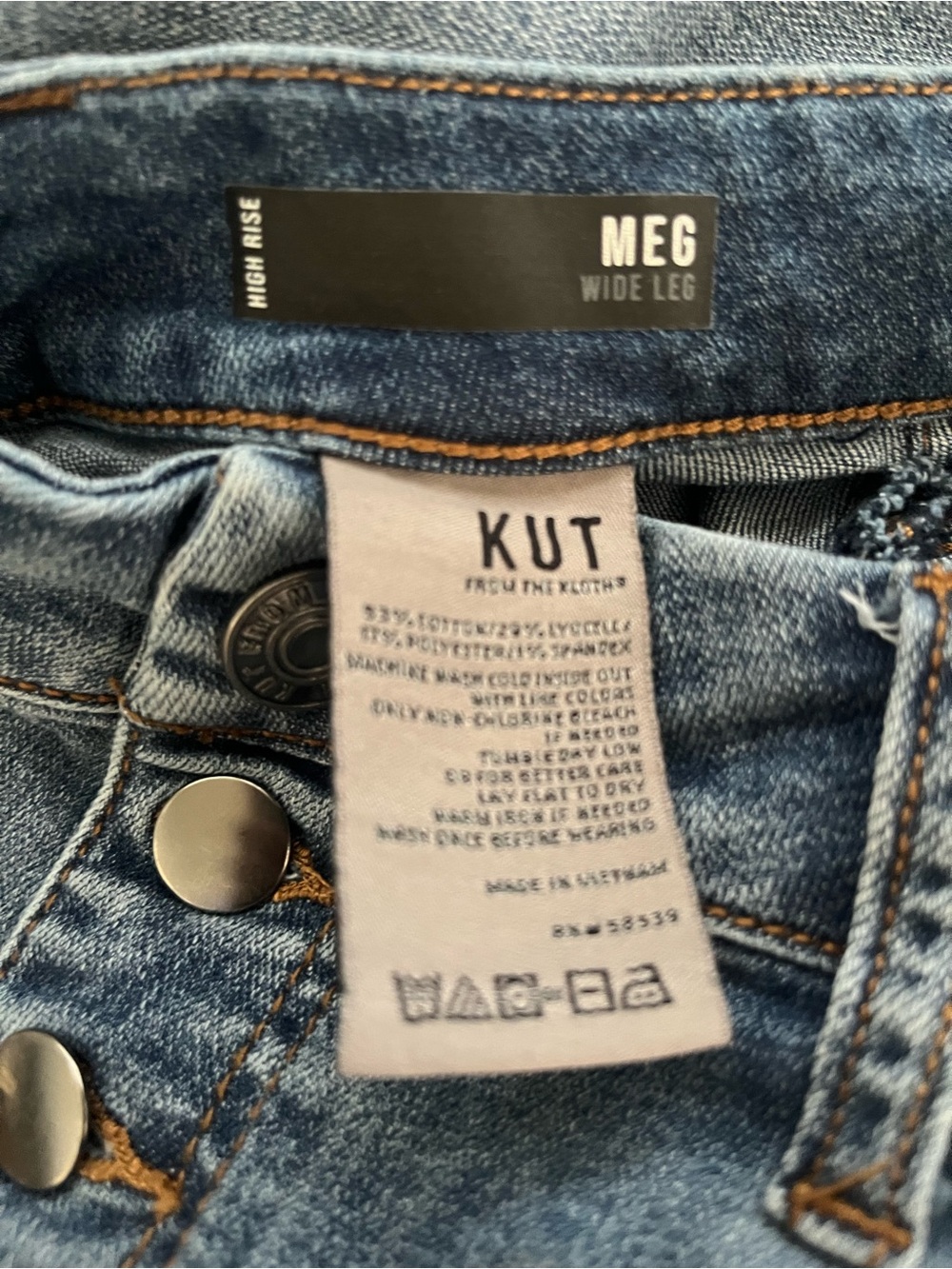 Kut from the Kloth Meg High Rise Wide Leg Jean | Size 6 - Picture 13 of 13